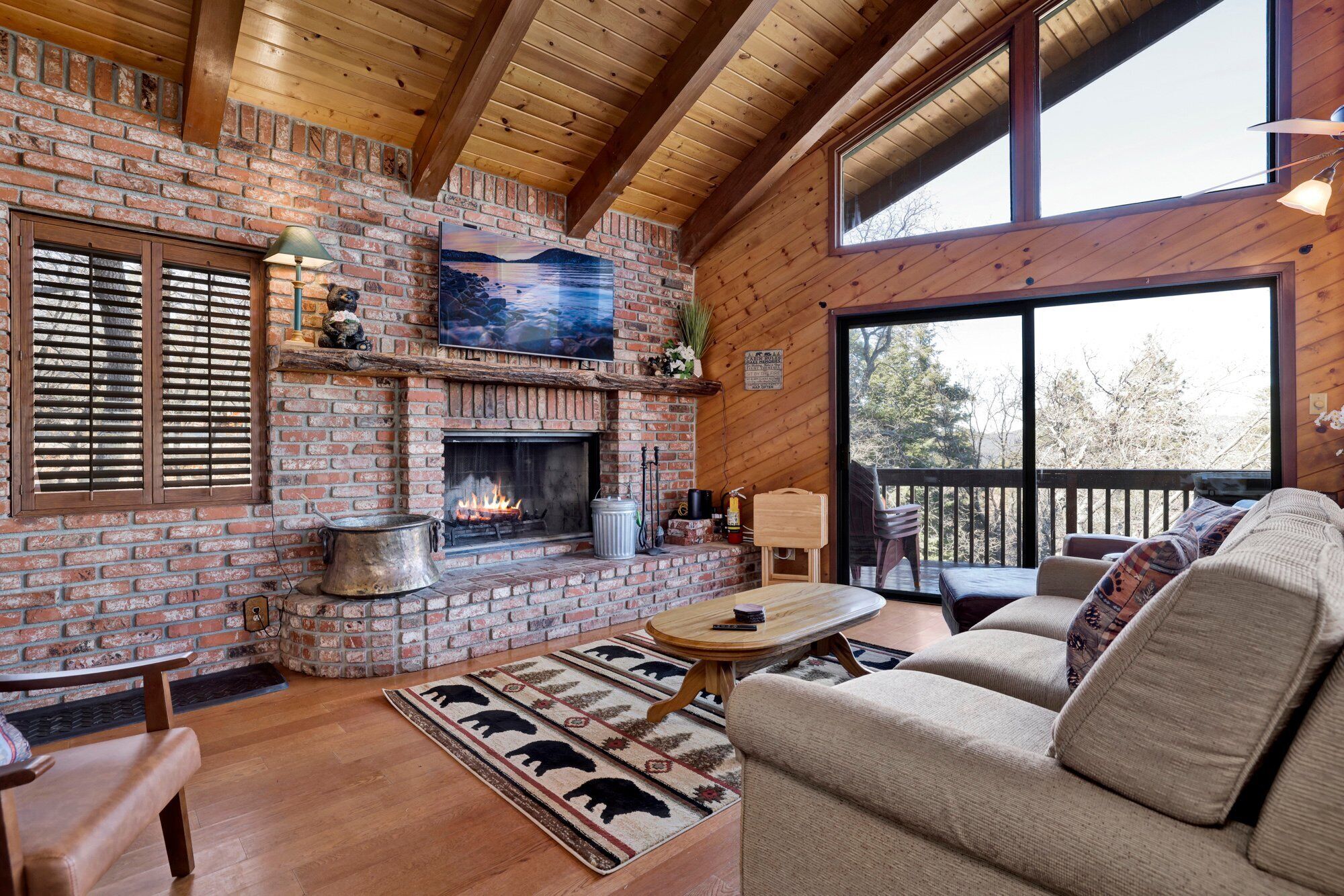 Smart TV, fireplace, video games