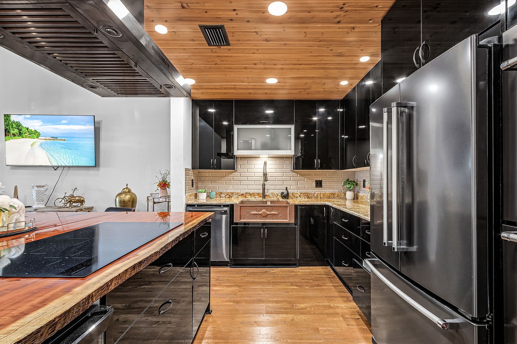 冰箱、微波炉、烤箱、洗碗机