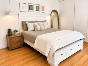 4 chambres, fer et planche à repasser, Wi-Fi, draps fournis
