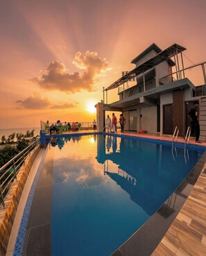 Outdoor pool - Miami Beach Resort Cox's Bazar (Cox's Bazar)