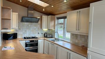 Køleskab, mikrobølgeovn, ovn, opvaskemaskine