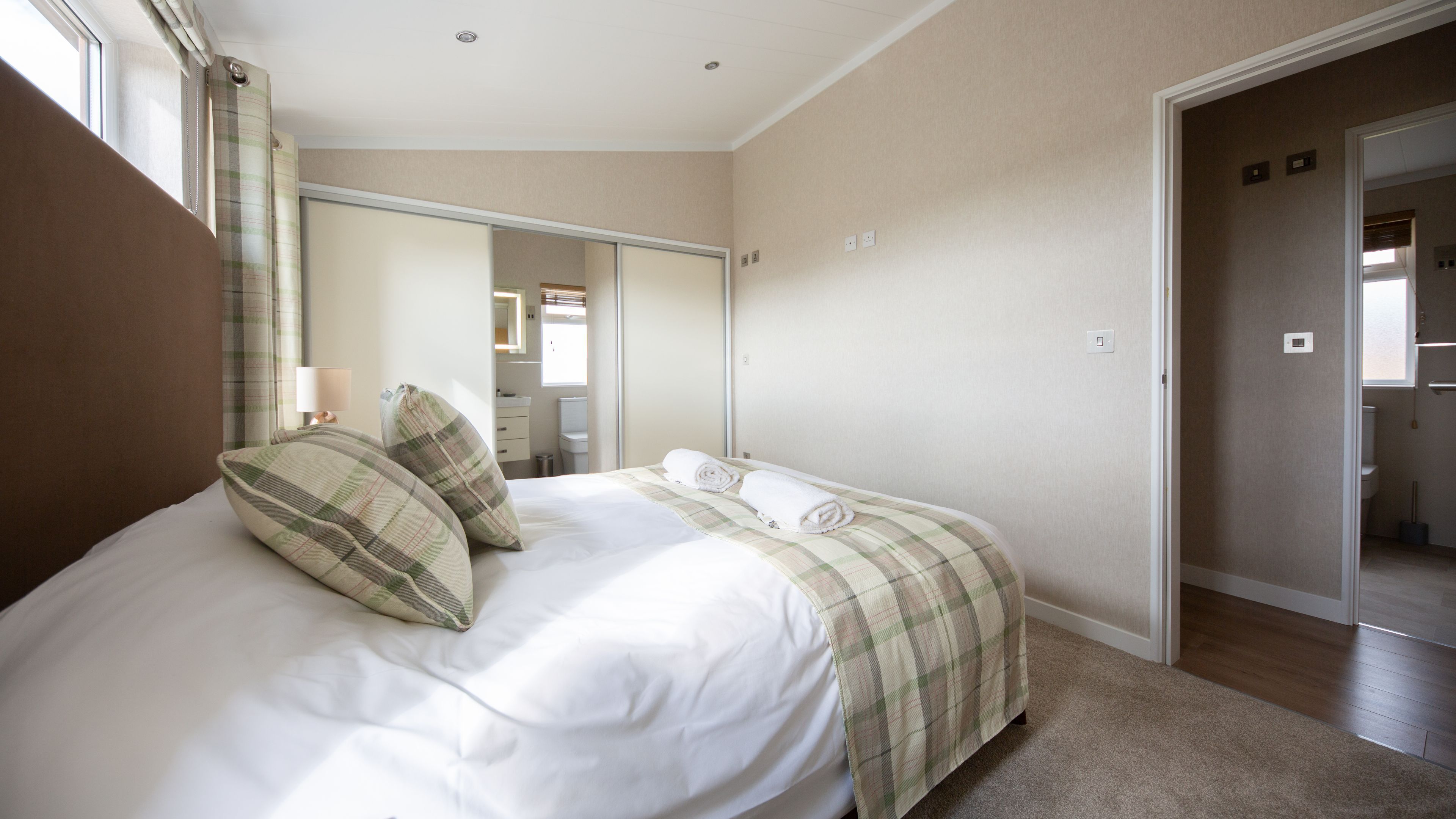 Strykejern/-brett, wi-fi (inkludert) og sengetøy