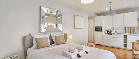 1 chambre, espace de travail pour ordinateur portable