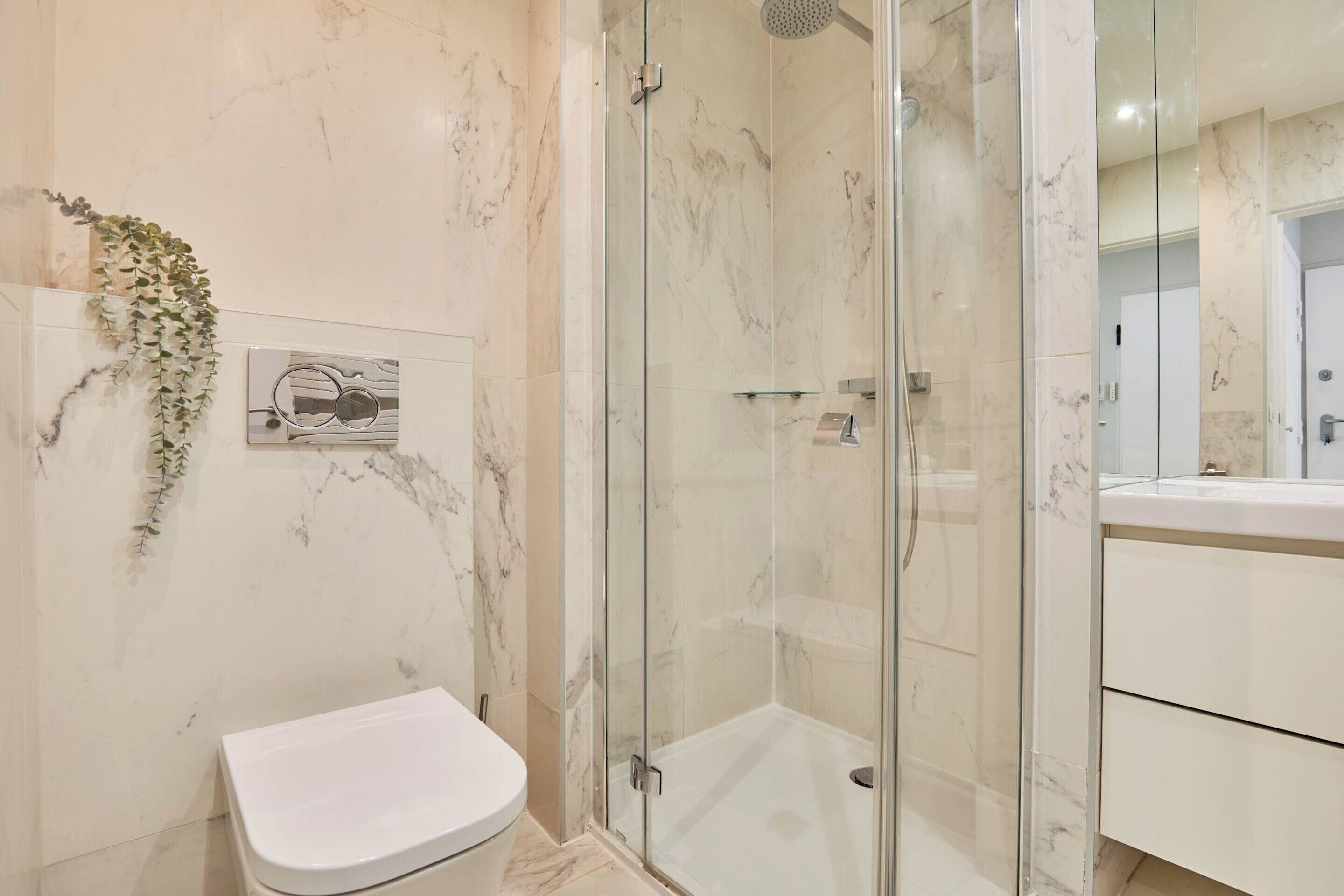 Apartment | Bathroom