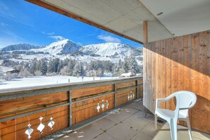 Balcony - Hotel Relais Alpin Twin Room & Balcony9 327, Les Mosses, Switzerland (Les Mosses)