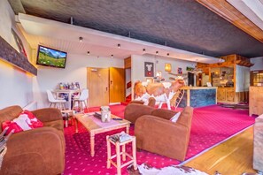 Common area (corridors, hall) - Hotel Relais Alpin Twin Room & Balcony8 239, Les Mosses, Switzerland (Les Mosses)