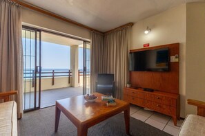 TV - Coastal Comfort | Balcony | Sea View | Pool (Margate)