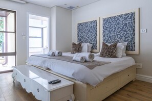 Room - Luxury Golf Retreat | Private Pool | Cinema Room (Zimbali)