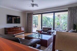 Living area - Luxury Golf Retreat | Private Pool | Cinema Room (Zimbali)