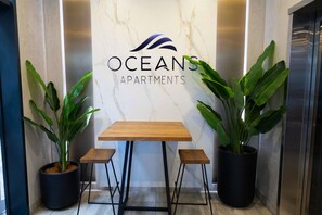 Dining - Coastal Class -Oceans Radisson Blu - 1 Bed APT (Umhlanga)