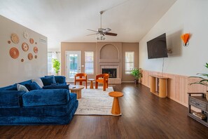 Smart TV, table football, ping pong - Family-Friendly Scottsdale Oasis w/ Pool & Games (Scottsdale)