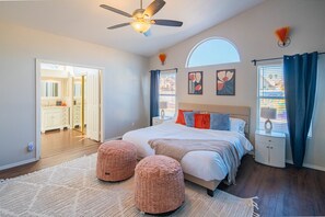 3 bedrooms, iron/ironing board, free WiFi, bed sheets - Family-Friendly Scottsdale Oasis w/ Pool & Games (Scottsdale)