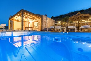 Outdoor pool, a heated pool - Villa Mori with sea view and pool (Castellammare del Golfo)
