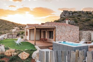 Outdoor pool, a heated pool - Villa Zingaro with sea view and pool (Castellammare del Golfo)