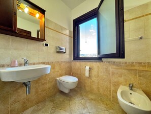 Bathroom - " Charming Village Apartment " (Bari Sardo)