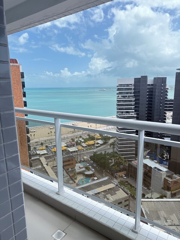 Cortinas opacas, tabla de planchar con plancha, wifi gratis