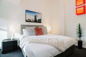 2 bedrooms, iron/ironing board, WiFi, bed sheets
