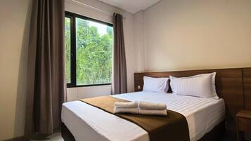 Superior-Doppelzimmer | Hochwertige Bettwaren, individuell eingerichtet, Schreibtisch