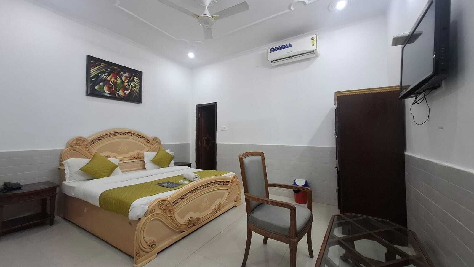 Deluxe Room | Free WiFi