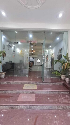 Front of property - Taj homes - A Unit of Sahni's Villa (New Delhi)