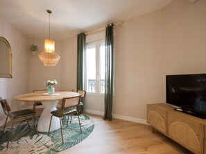 Dining - Flat with parking in Madrid Rio (.Madrid)