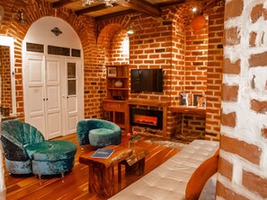 Living area - ROMANTISCHE LUXUSWOHNUNG MIT PERFEKTER LAGE by Interhome (Quito)