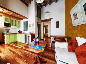 Interior - ROMANTISCHE LUXUSWOHNUNG MIT PERFEKTER LAGE by Interhome (Quito)