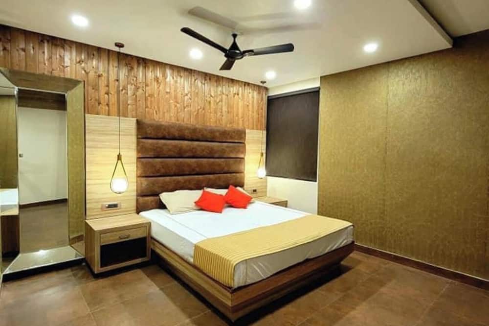Hotel Grand Tushar Elegant