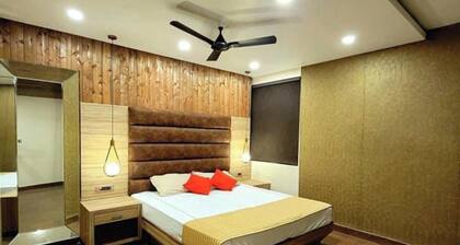 Hotel Grand Tushar Elegant