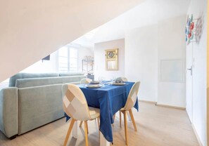 Dining - L'Eclose - Les Korrigans (GUILVINEC)