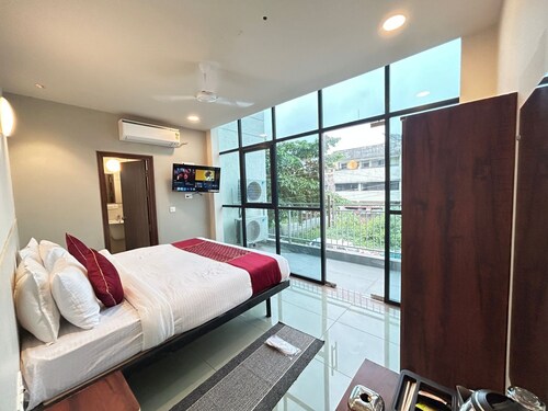 Swagstay Hotel Riviera Grand Nagpur