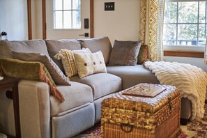 Interior - Newly remodeled 2BR in Chapel Hill (Chapel Hill)