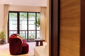 View from room - Maison Nha 28 Mac Dinh Chi (Hanoi)