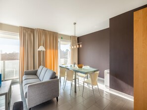 Dining - Beautiful flat with prime location by the dunes (Koksijde)