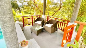 ลานระเบียง/นอกชาน