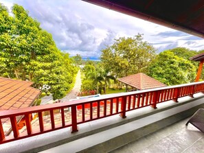 別墅, 庭院 | 陽台