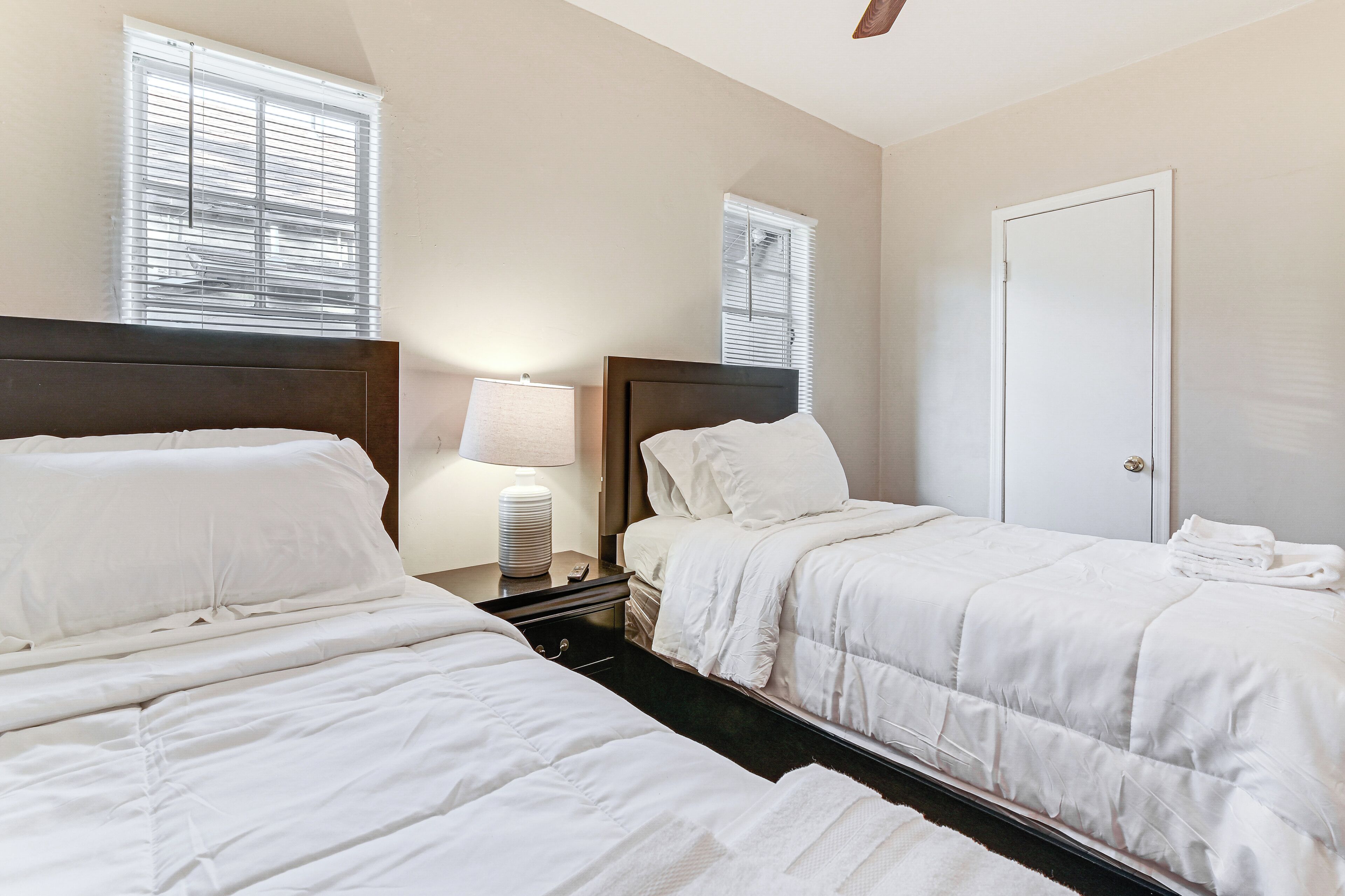 Desk, internet, bed sheets