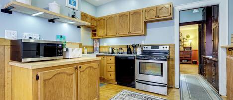 Refrigerador, microondas, parrilla de estufa y lavavajillas