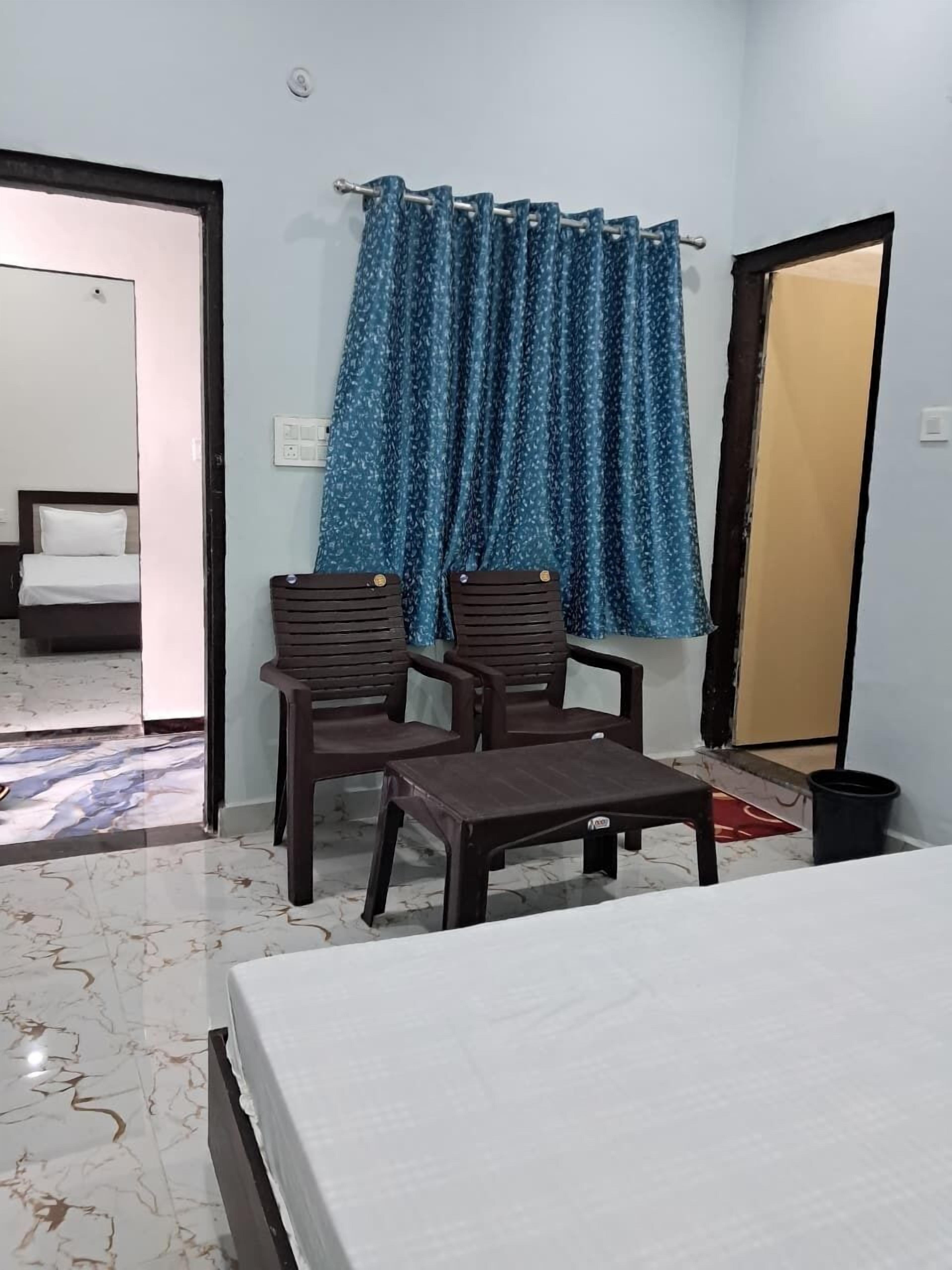 Deluxe Room | Free WiFi