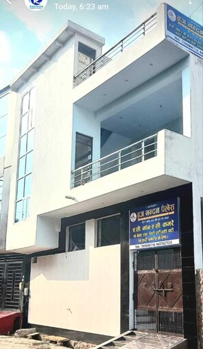 Exterior - Brij Nandan Place (Mathura)