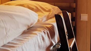 Free WiFi, bed sheets