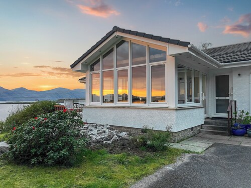 4 bedroom accommodation in Appin