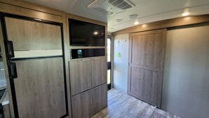 Interior - Pleasant 1-bedroom recreational vehicle with AC in Bradleyville (Bradleyville)