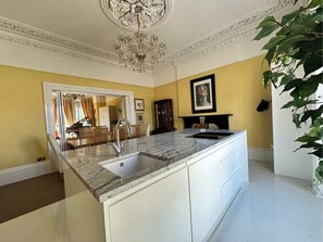 Interior - Stunning exclusive apartment in Clifton, Bristol, UK 2 bedrooms 6 beds 2 baths (Bristol)