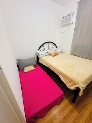 Room - 2BR Apartment Near Clark Airport - Fast WIFI - Self Check-In (Mabalacat City)