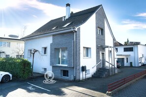 Exterior - Modern Station Apartment Möhlin (Möhlin)