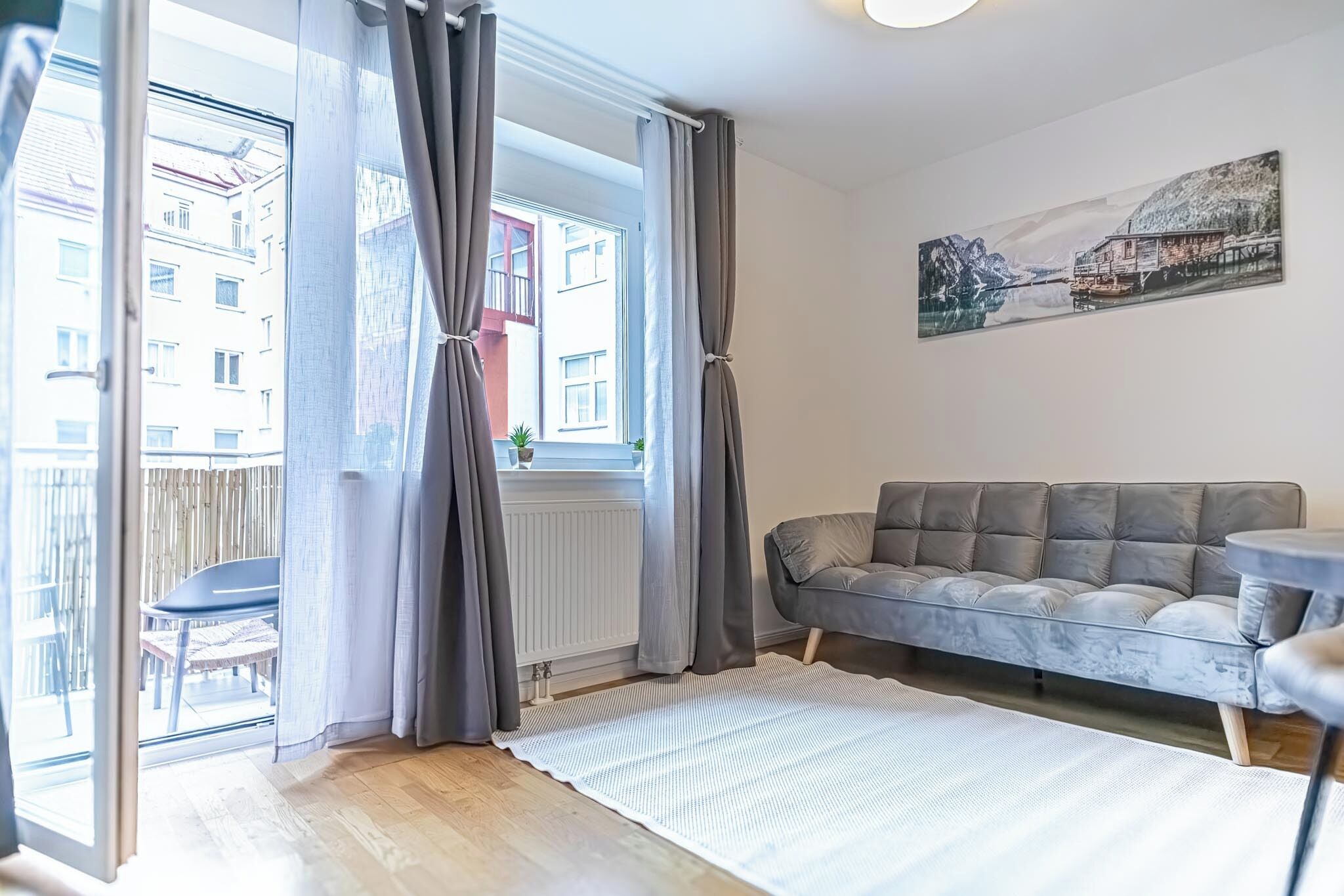 Basic Apartment | Exterior