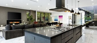 West Hollywood Gem w/ Pool, Hot Tub & Fire Pit Near Melrose Ave