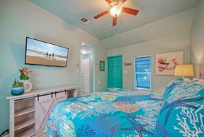 3 bedrooms, iron/ironing board, free WiFi, bed sheets - 3 Cozy Cottages | Fire Pit, Private Yards, Walkable Location in Spanish Village (Port Aransas)