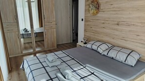 2 bedrooms, iron/ironing board, Internet, bed sheets - Luxury 19th Floor Condo with Pool, Gym & City View (Skopje)